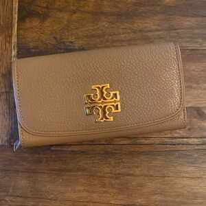 Tory Burch wallet